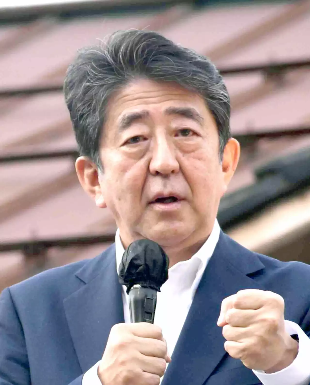 安倍晋三元首相の遺体を乗せた車が自宅へ向けて出発…テレビ各局が病院前から中継 - トピックス｜Infoseekニュース