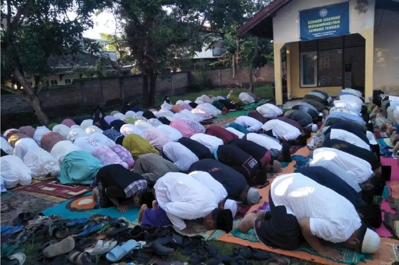 Ratusan Warga Lombok Tengah Salat Iduladha, Ajarkan untuk Peka