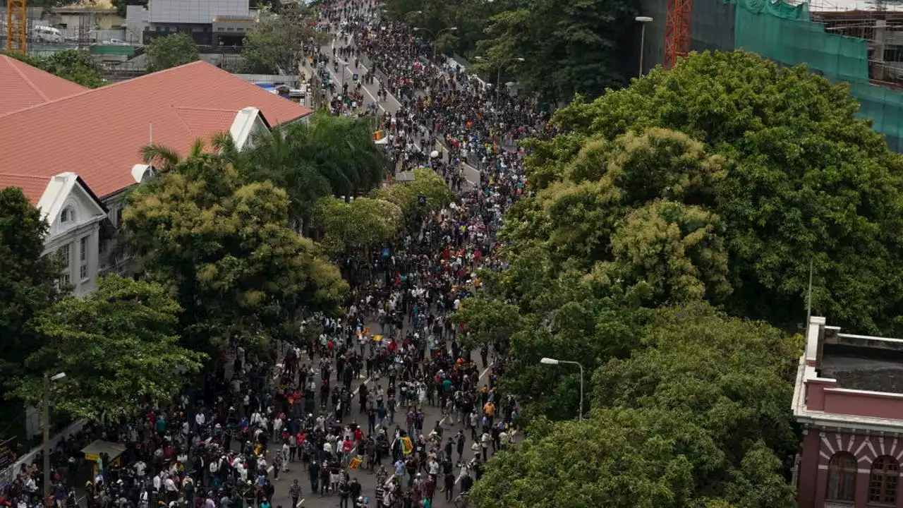 Protesters in Sri Lanka break into homes of president, prime minister