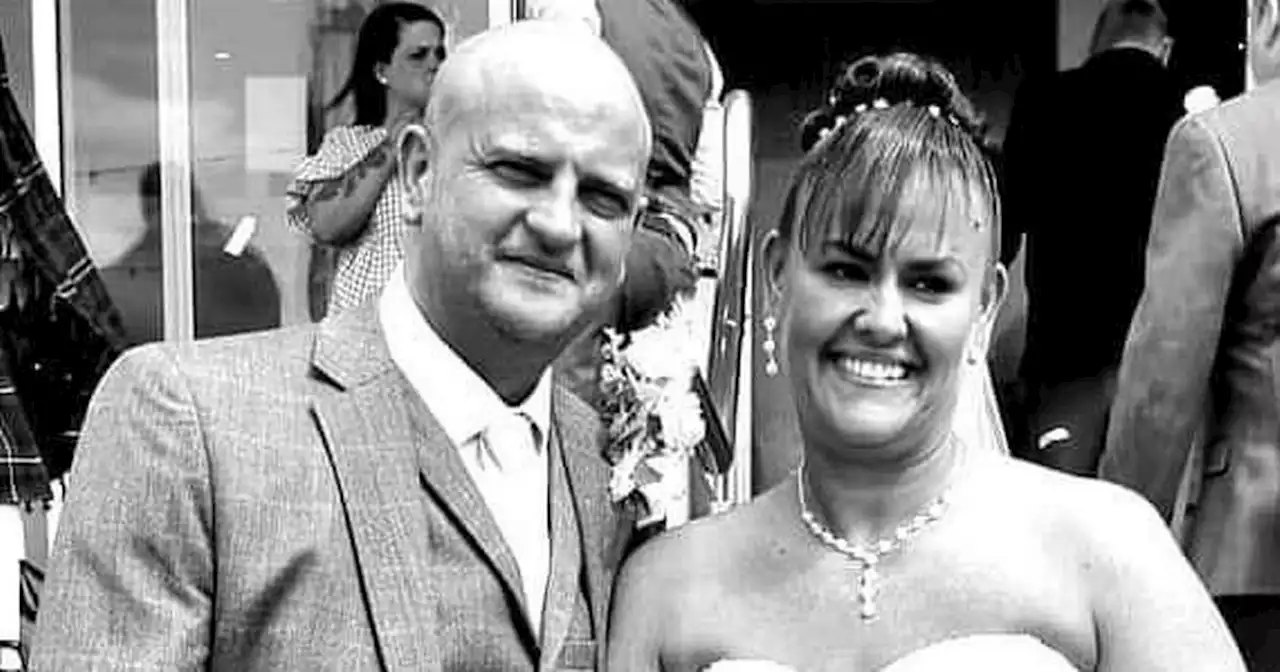 Woman lost five stone after struggling to fit into dream wedding dress