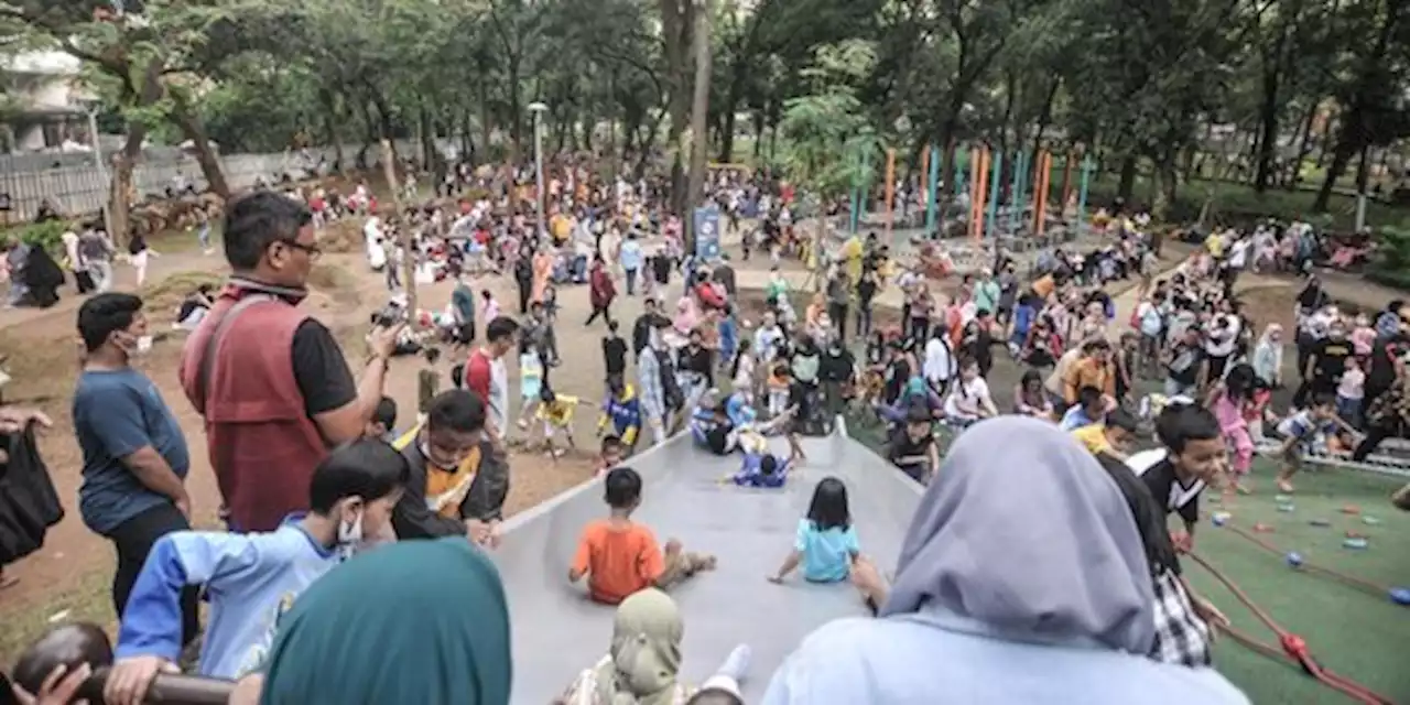 Buka Tutup Tebet Eco Park | merdeka.com