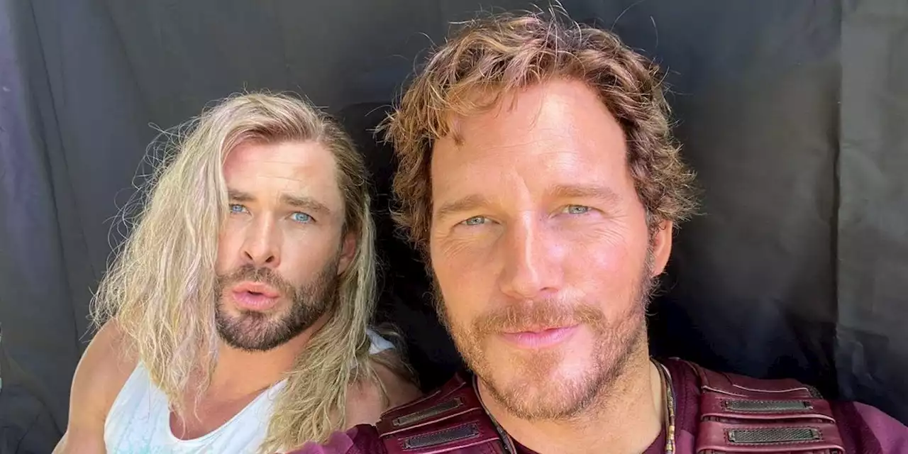 Chris Pratt Praises Chris Hemsworth With Thor: Love & Thunder BTS Image