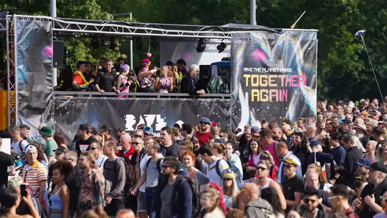 'Loveparade'-Nachfolger 'Rave the Planet': Zehntausende in Berlin