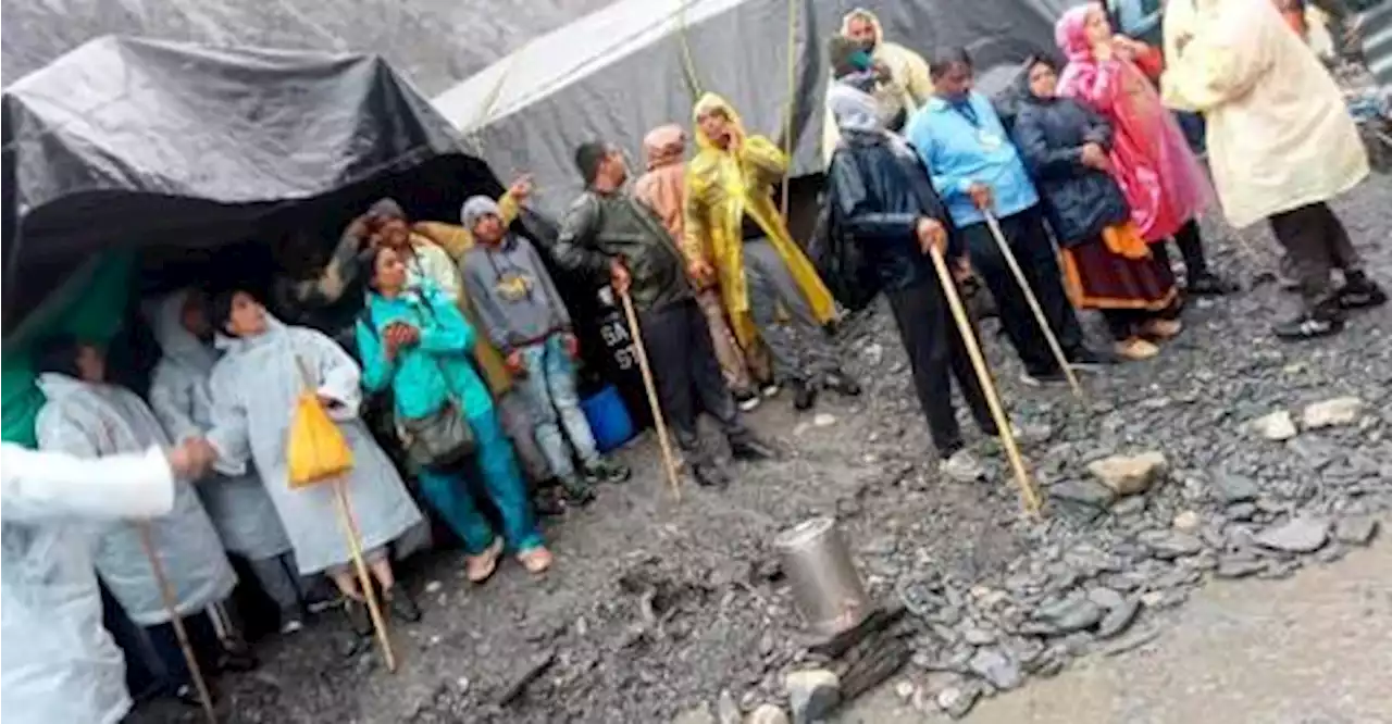 15 pilgrims dead, 40 missing after cloudburst near Amarnath shrine