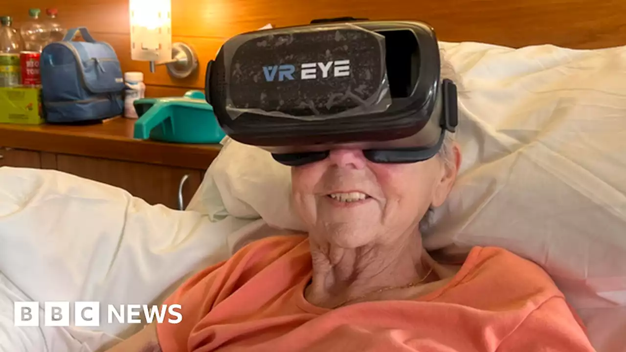 Virtual reality transports hospice patients to other side of the world