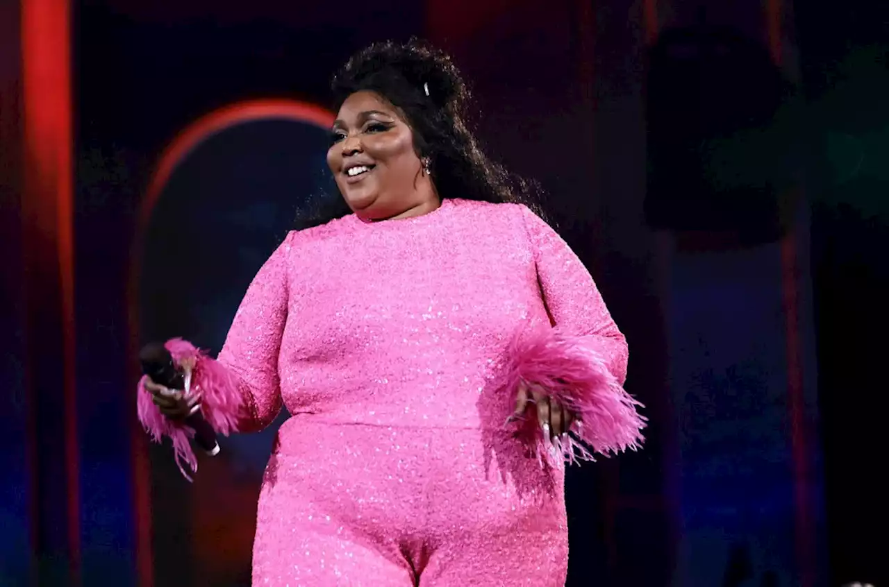 Lizzo Praises J-Hope Ahead of Lollapalooza: ‘I’m So Proud of Him!!!!’