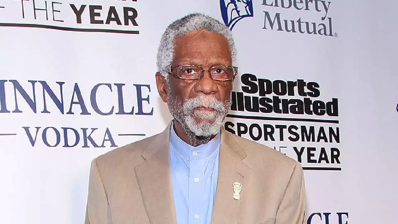 LeBron James, Barack Obama and More React to Bill Russell's Death