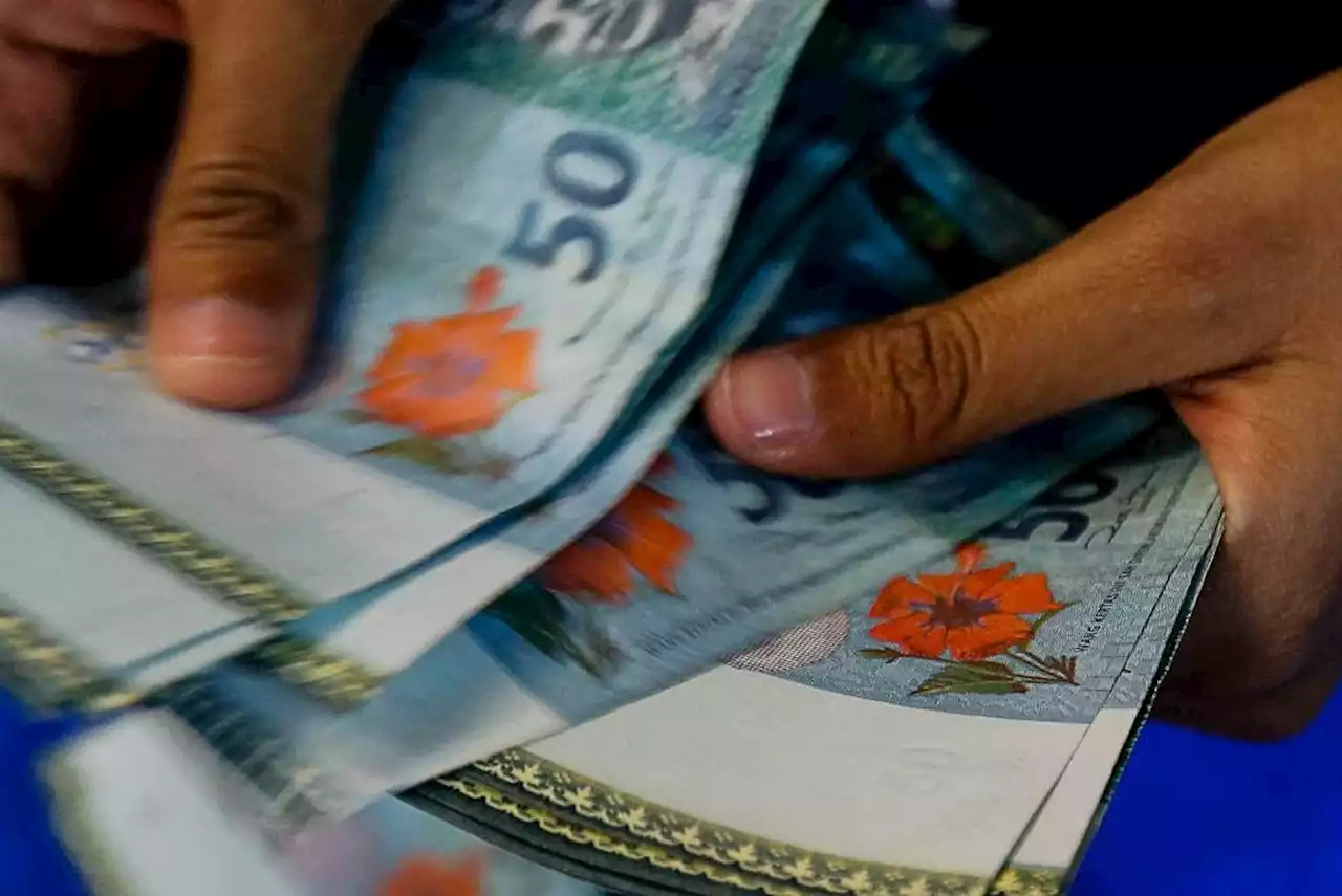 Ringgit ends lower as US dollar index snaps downtrend