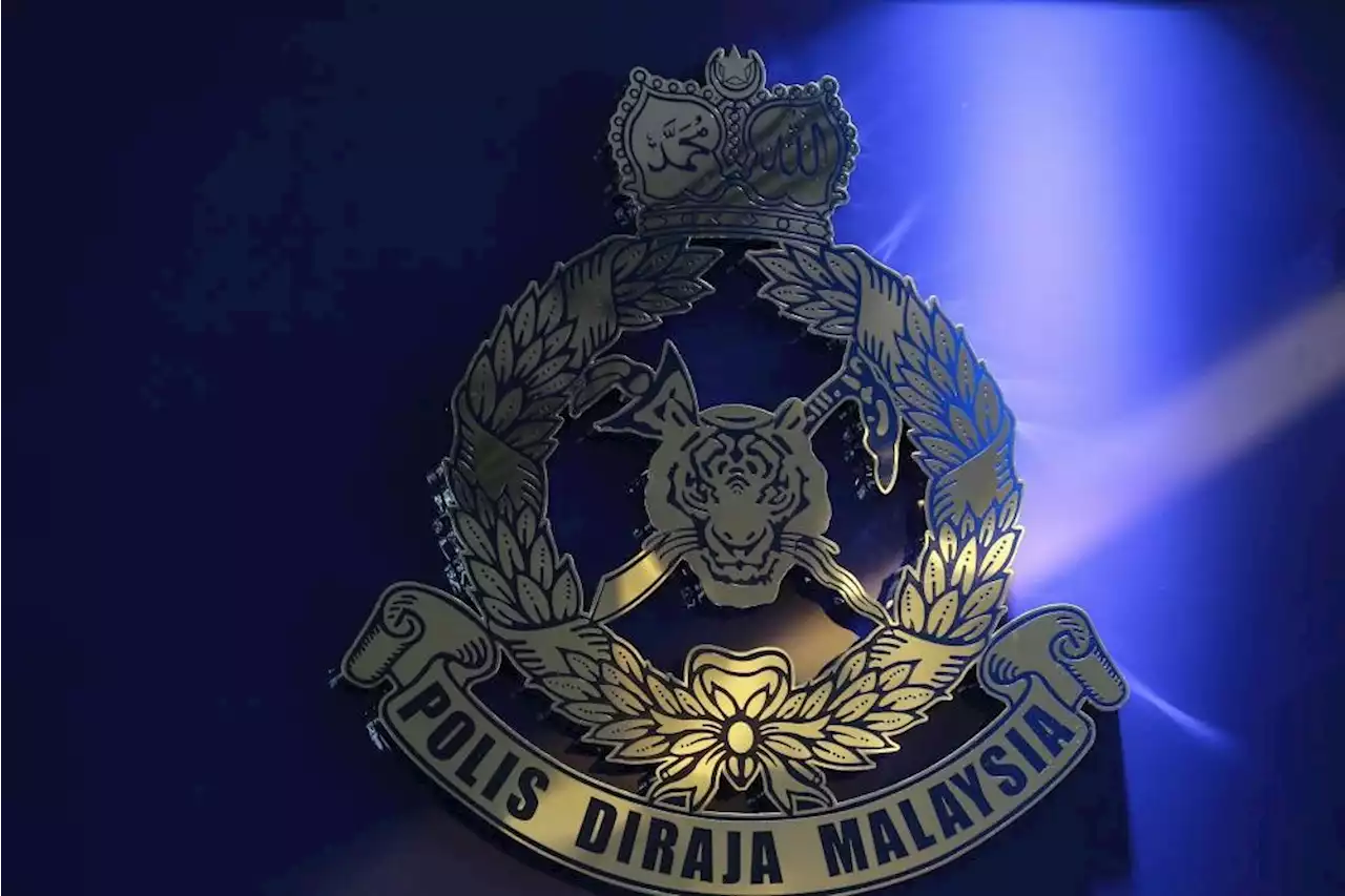 Three policemen detained in Kelantan on suspicion of stealing in raid