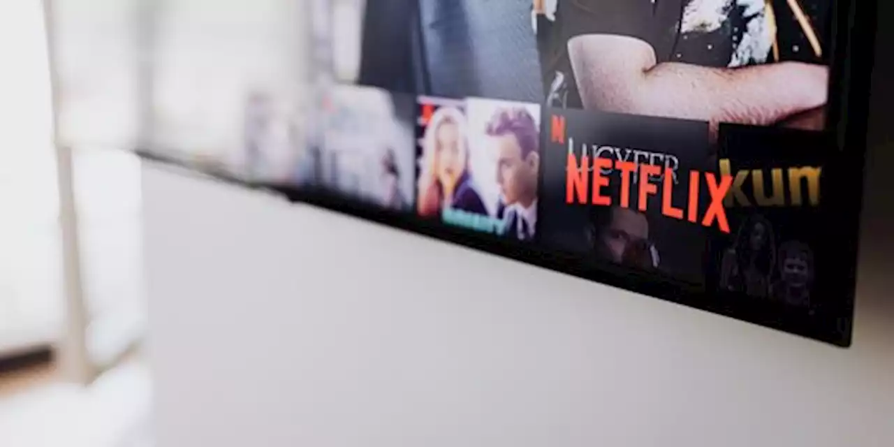 Netflix Bakal Produksi Serial Gadis Kretek | merdeka.com