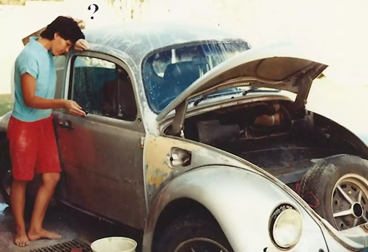 PHOTOS | Stunning old pics of a reader's DIY respray of their 1976 VW Beetle in the 1980s | Wheels