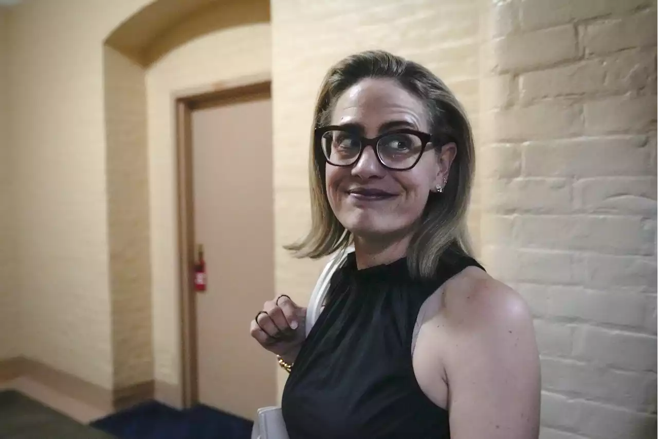 Sinema praised for 'spine of steel' as GOP hopes she'll kill spending bill