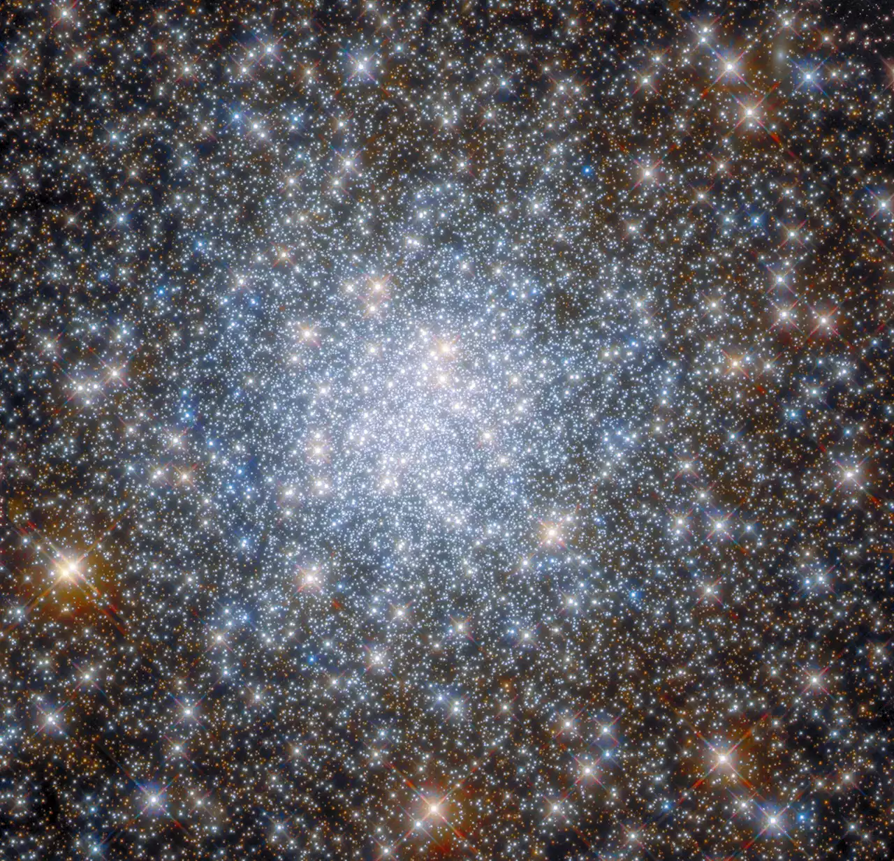 Hubble Space Telescope Captures a Spectacular Star-Studded Skyfield