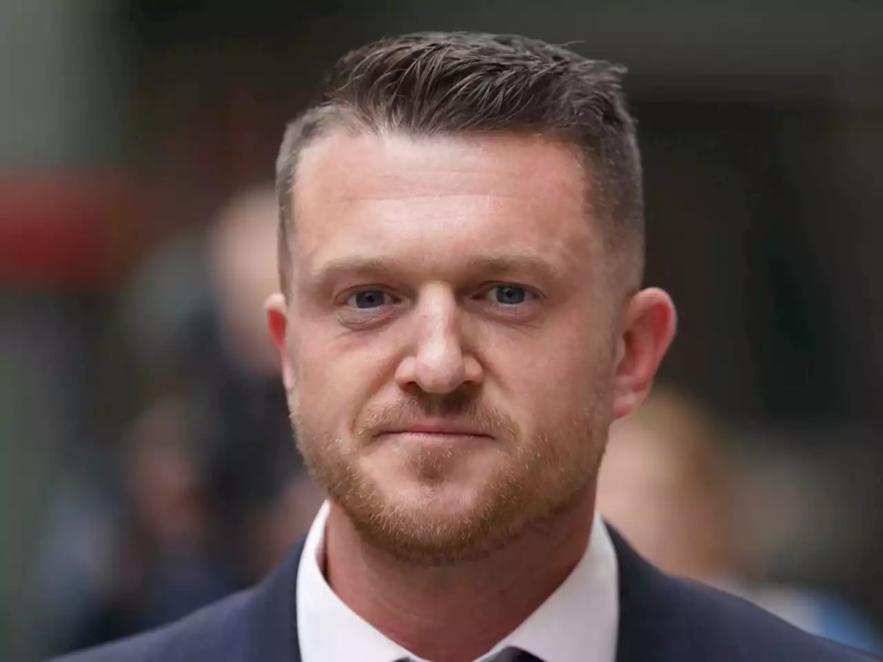 Tommy Robinson fined £900 for contempt of court