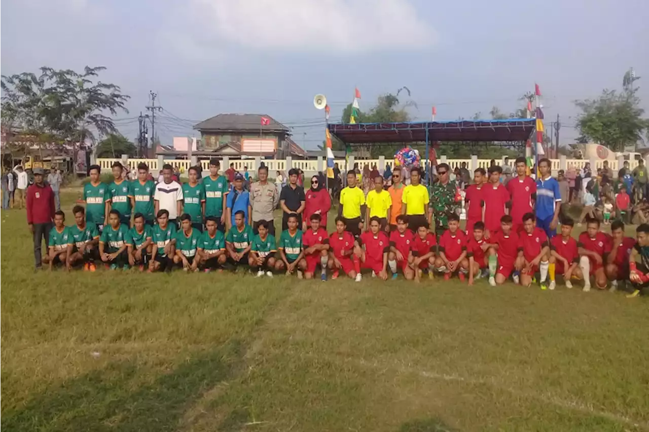 Turnamen Sepak Bola Tarkam di Bekasi Ricuh, Hadiah Dibagi Dua