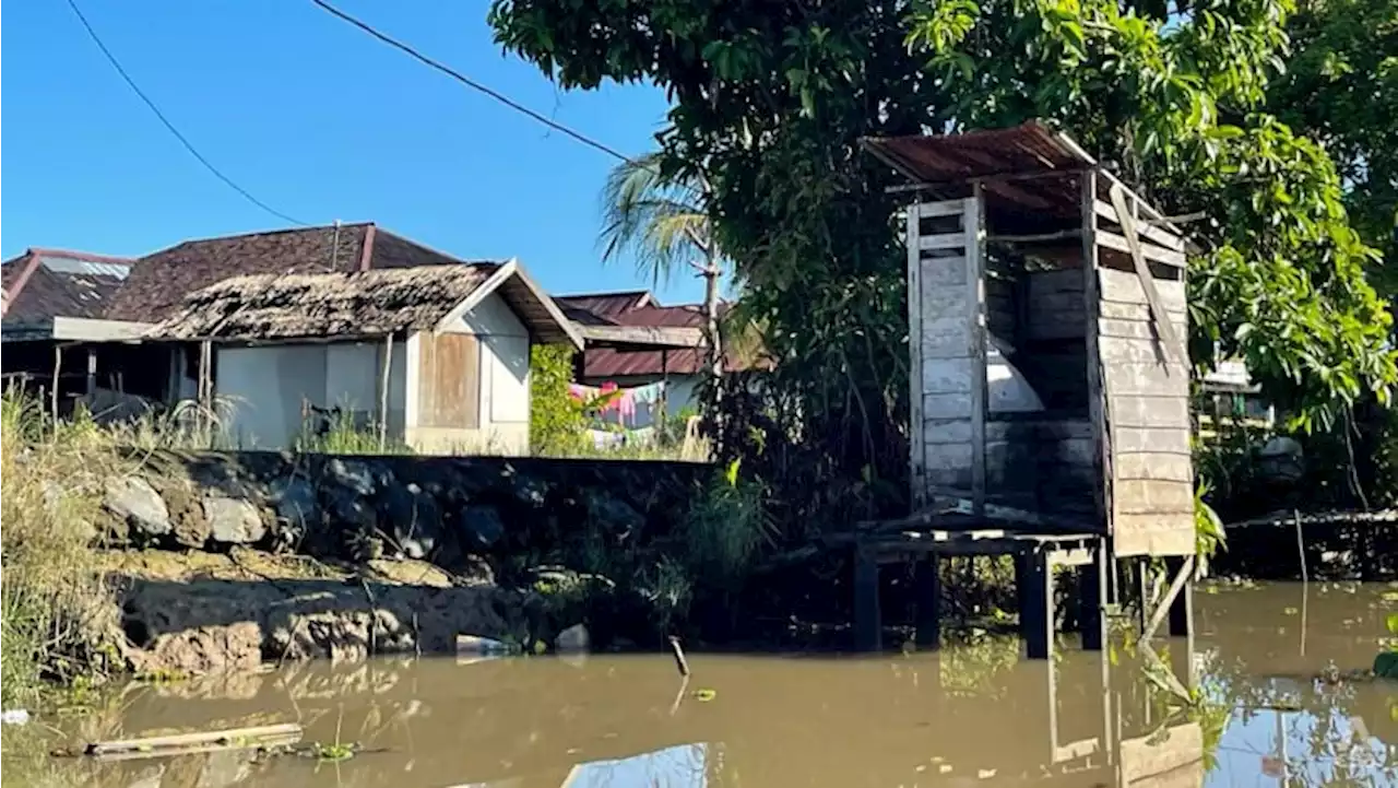 Penduduk Kalimantan masih buang air kecil, besar dalam sungai