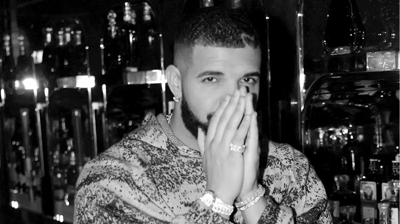 Drake Tests Positive for COVID, Postpones Young Money Reunion Concert