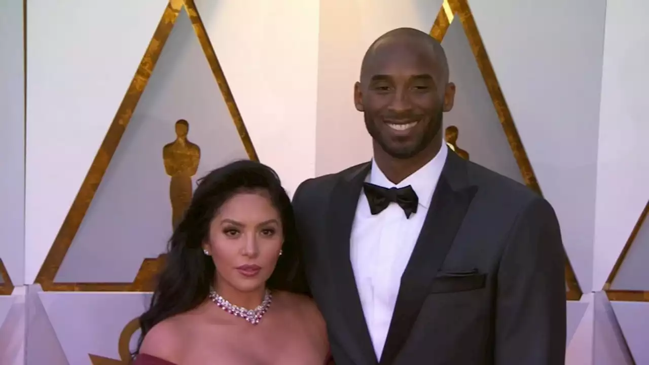 Trial in Vanessa Bryant's lawsuit over photos of Kobe Bryant helicopter crash set to begin