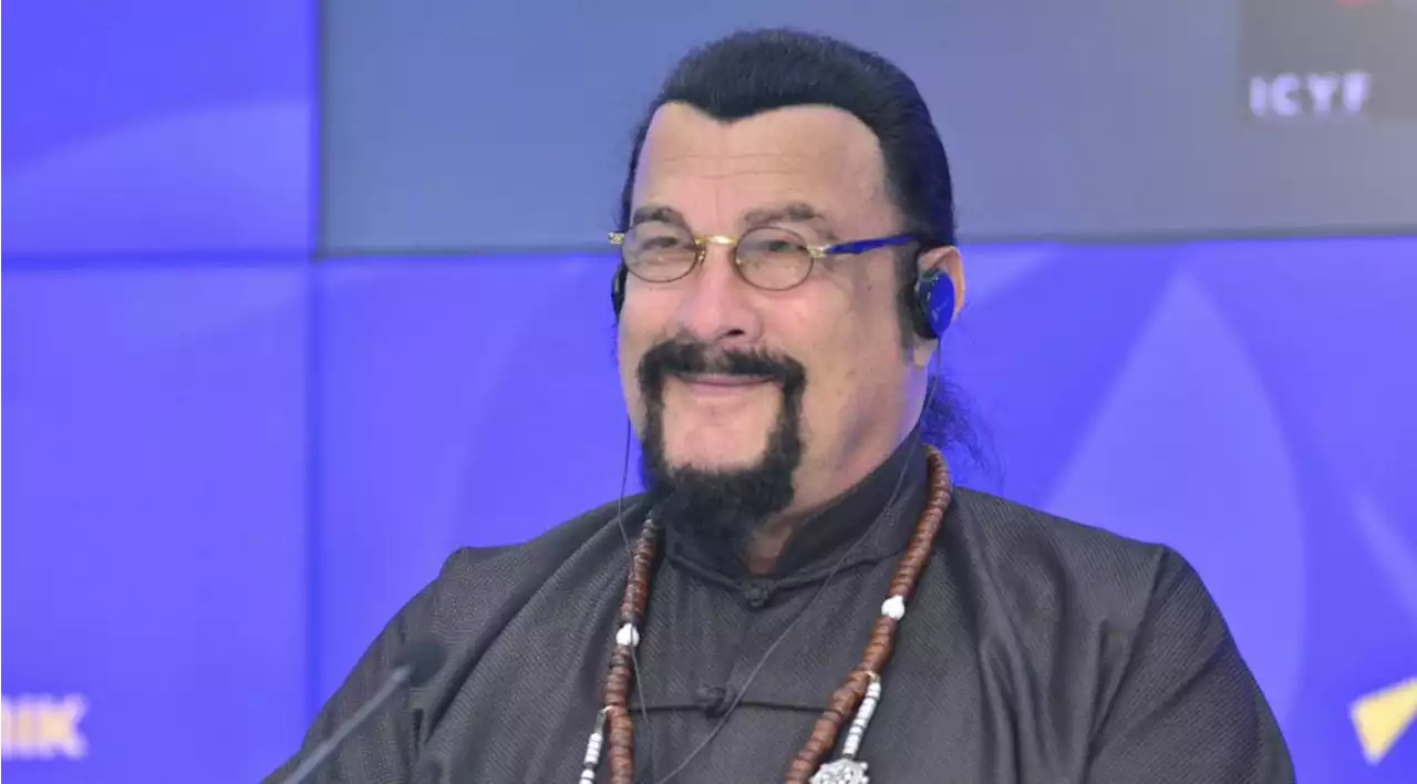 US-Schauspieler Seagal besucht Separatistengebiet in Ostukraine