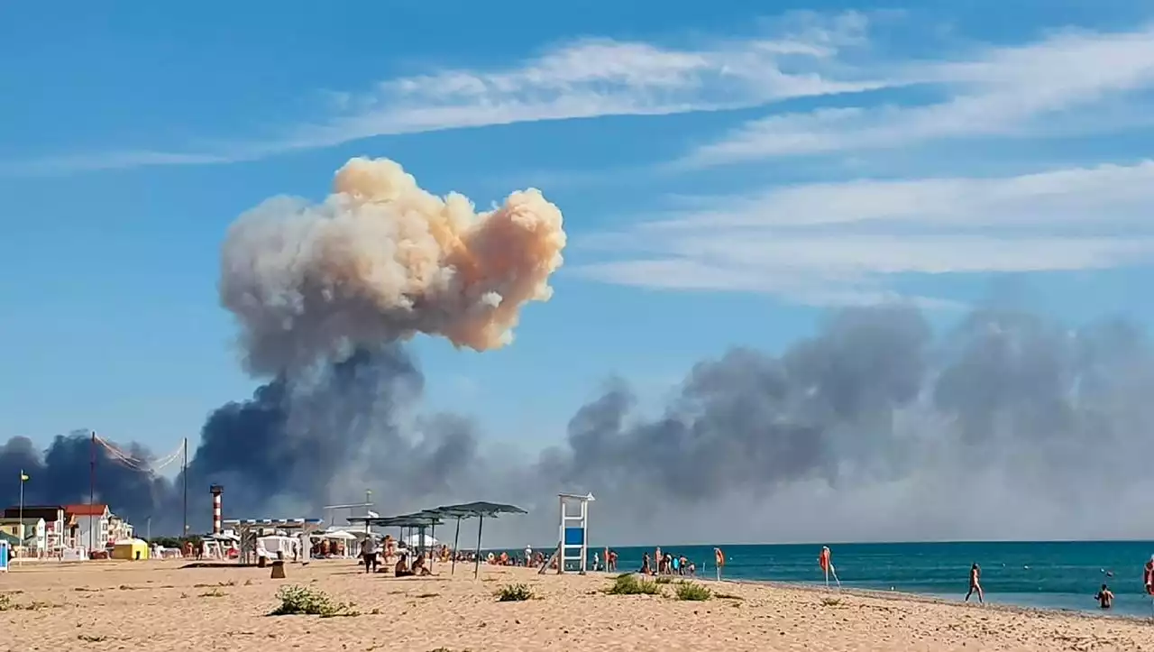 Explosionen auf der Krim: Touristen fliehen panisch vom Strand