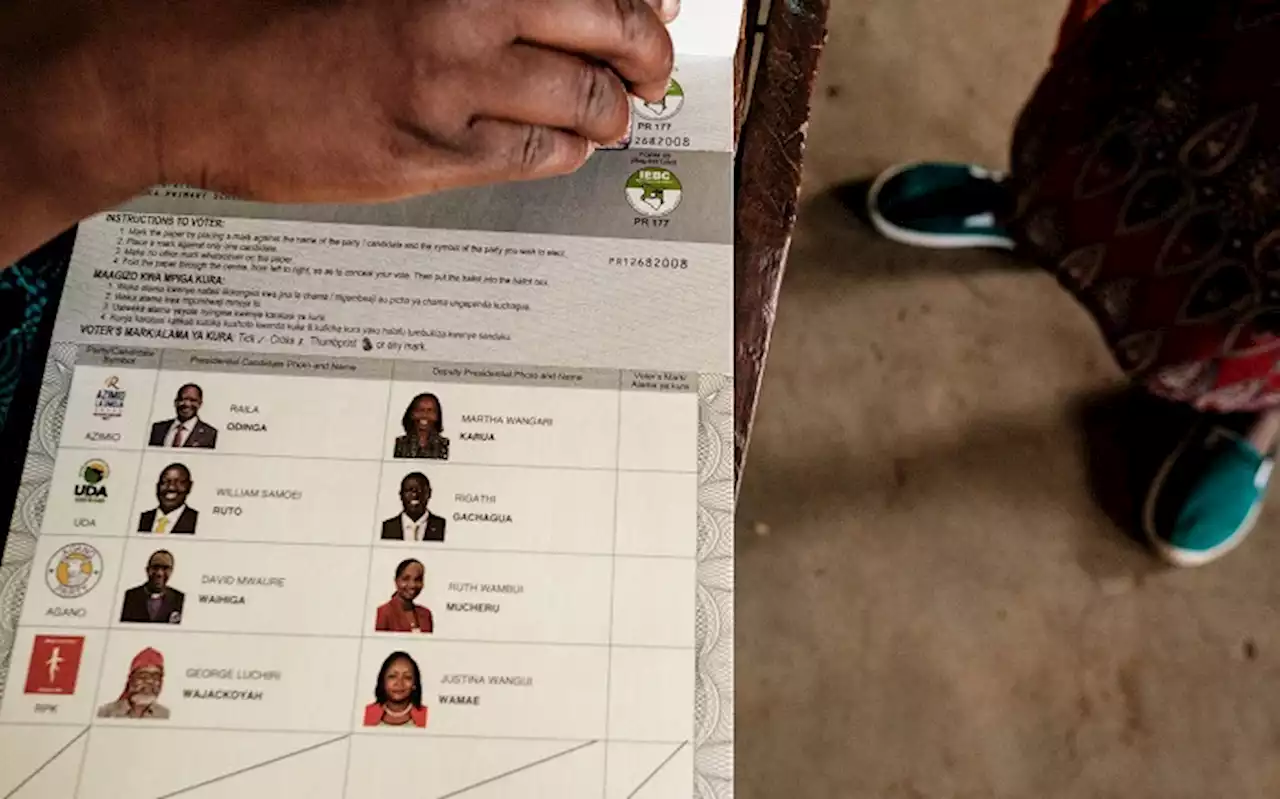 Kenyans vote in close-fought election race