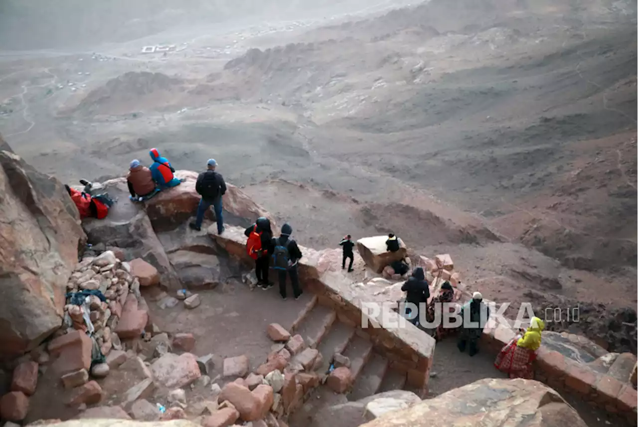 Gunung Sinai dan Maknanya Bagi Tiga Agama Besar |Republika Online