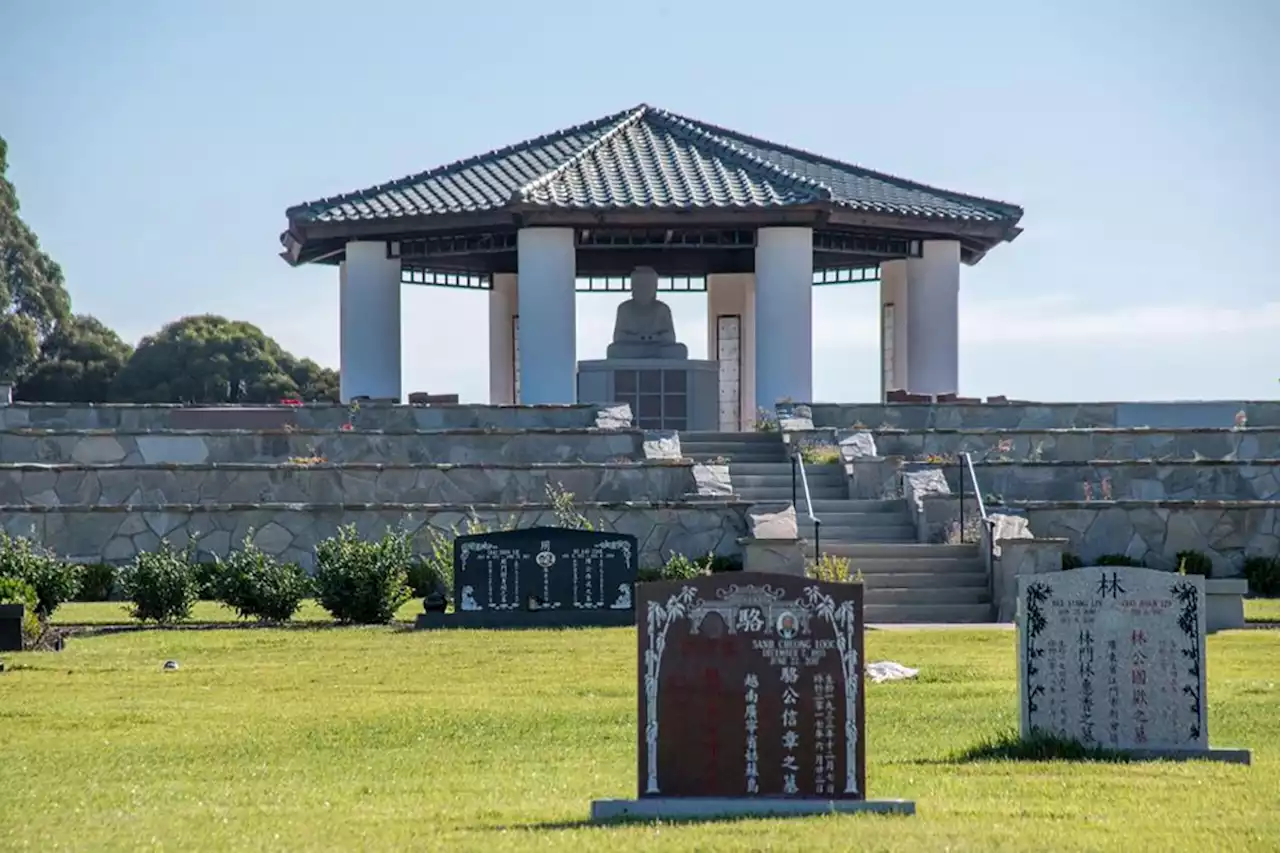 Brawl erupts between up to 20 family members at Bay Area funeral