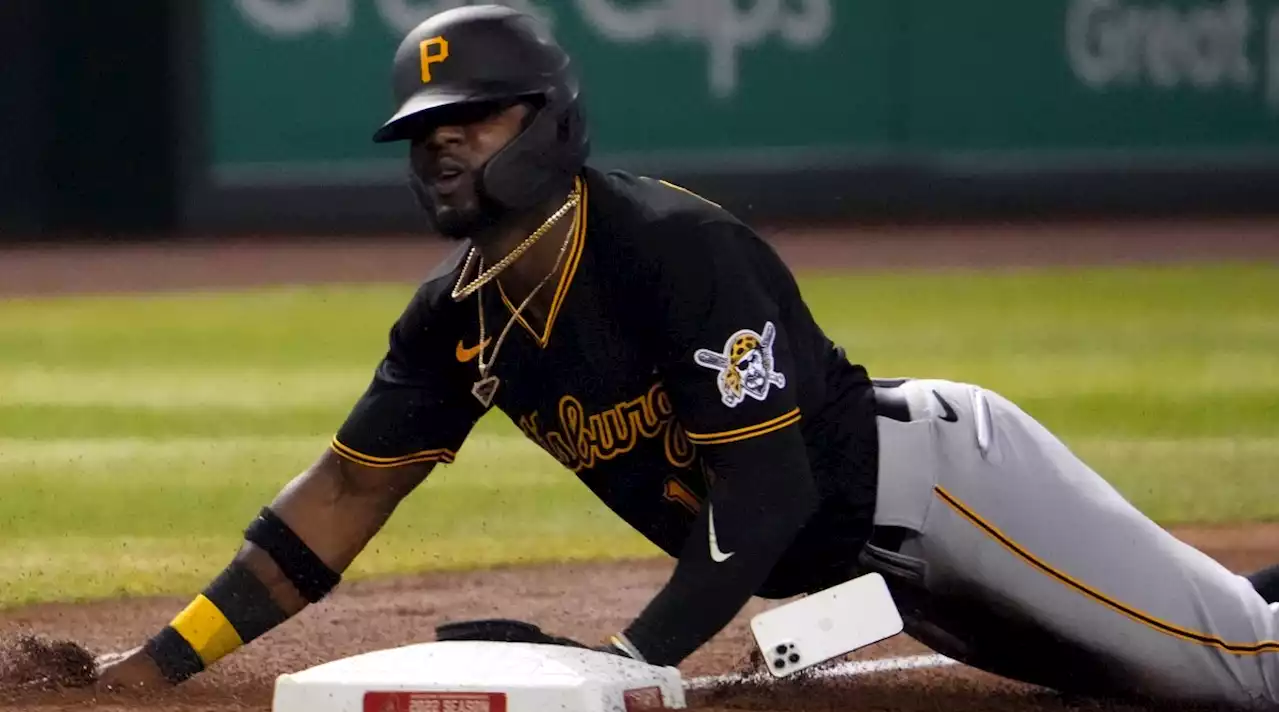 Watch: Pirates 2B Drops Phone Out of Pocket During Slide Into Third