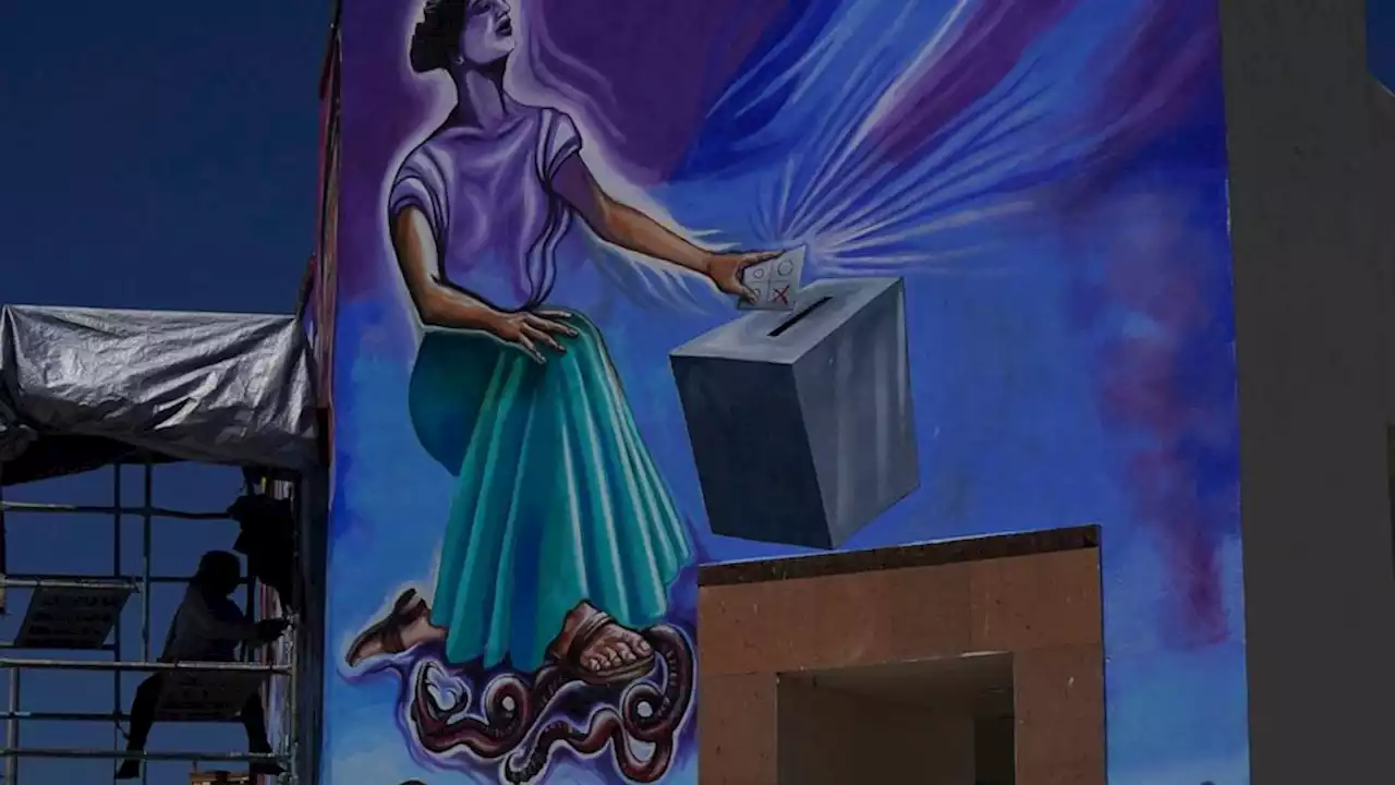 Reviving Mexico's groundbreaking muralism a century later