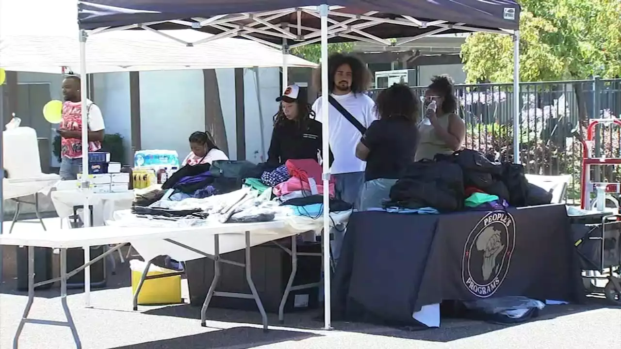 Oakland backpack giveaway sends message of encouragement to students