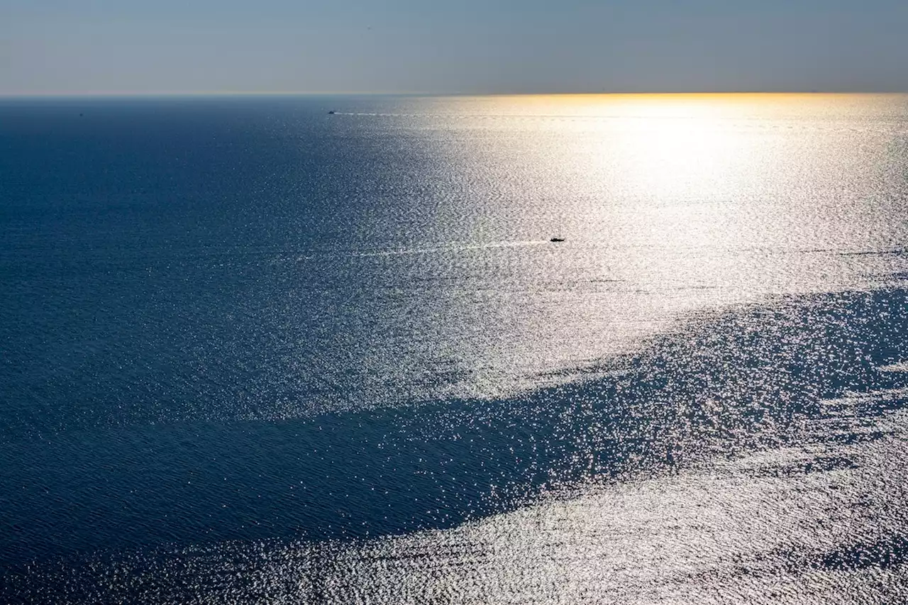 Schiffbrüchiger Segler überlebt stundenlang in der Ostsee