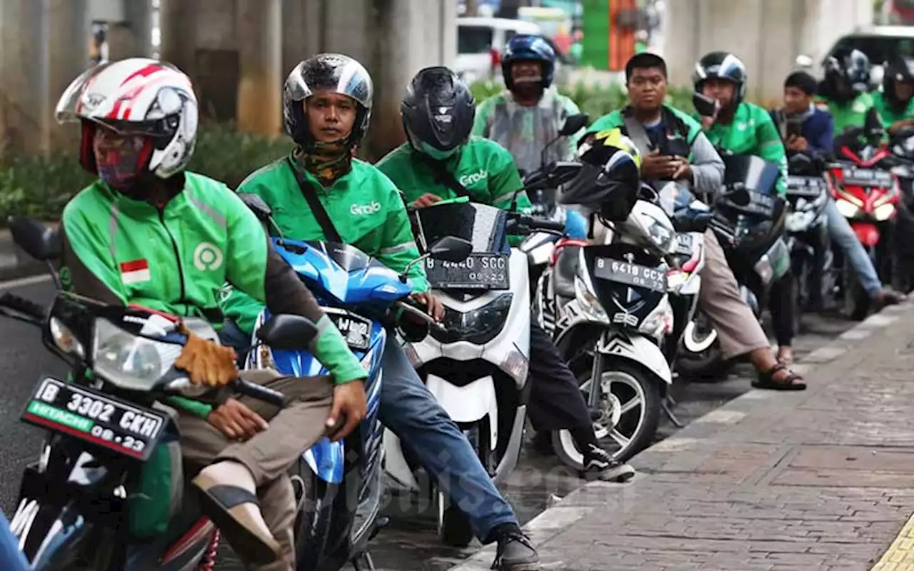 Tarif Ojek Online Naik, Berapa Tarif Minimal Gojek dan Grab Saat ini?