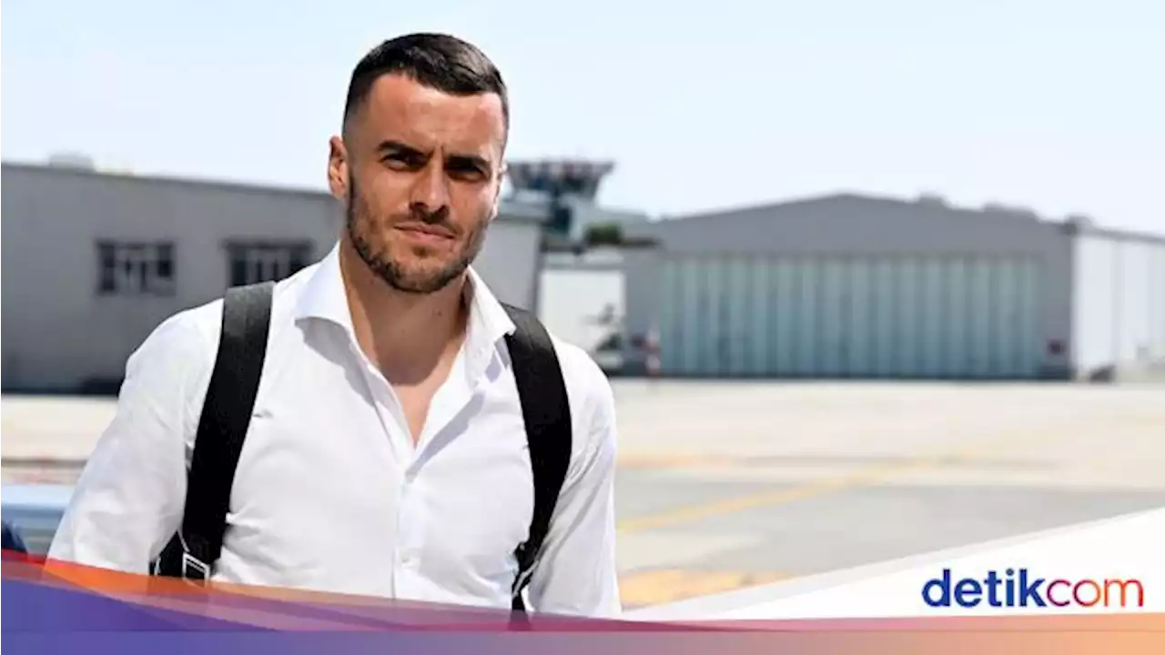 Ada Pellegrini di Balik Kesepakatan Kostic ke Juventus?