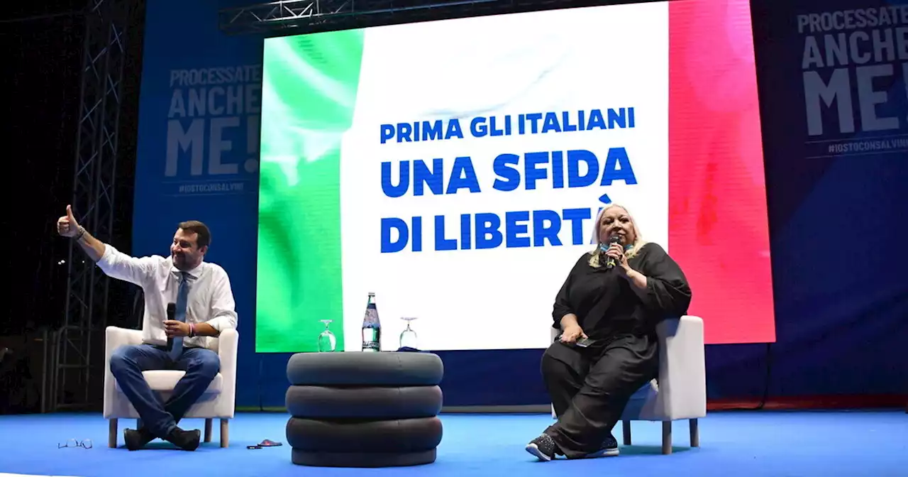 Salvini cerca di mantenere un basso profilo e fa le liste della Lega con gente della tv