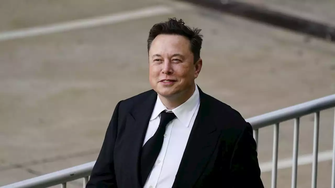 Elon Musk Diminta Ayahnya Turunkan Berat Badan dan Minum Pil Diet