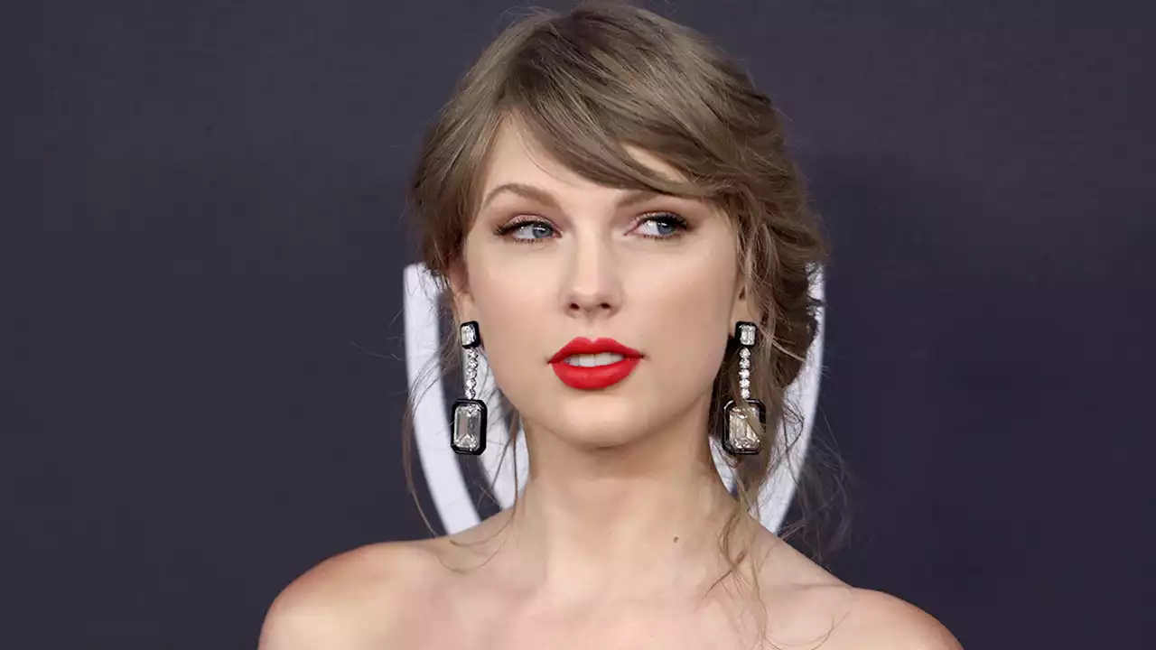 Taylor Swift Responds to 'Shake It Off' Copyright Lawsuit