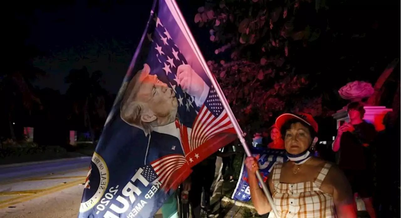 Diretor do FBI diz estar preocupado com ameaças contra agentes após operação em mansão de Trump