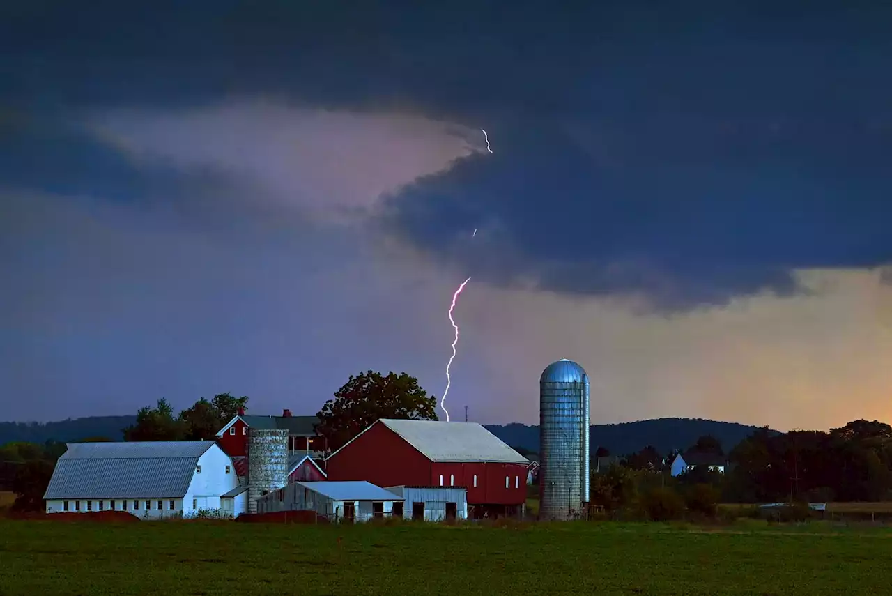 Storm updates: Flash flood warning for District