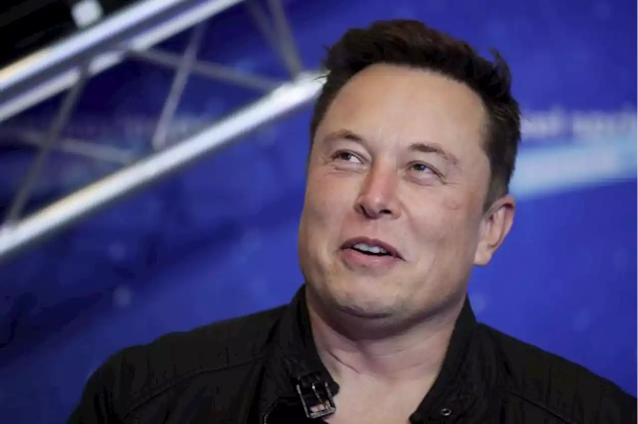 Musk sells US$6.9bil of Tesla shares after saying he was done