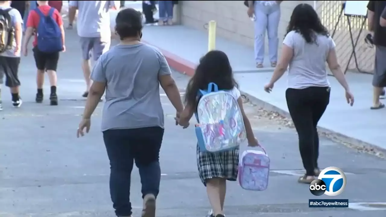 LAUSD parents, students prepare for new school year with scaled-back COVID requirements