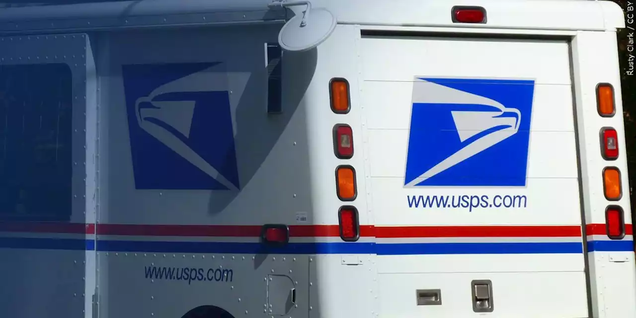 US Postal Service plans holiday price hikes for 3rd straight year