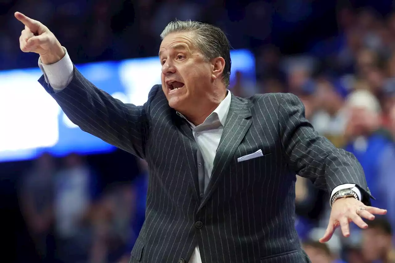 John Calipari: ‘This is a basketball school. Alabama is a football school;’ Mark Stoops takes exception