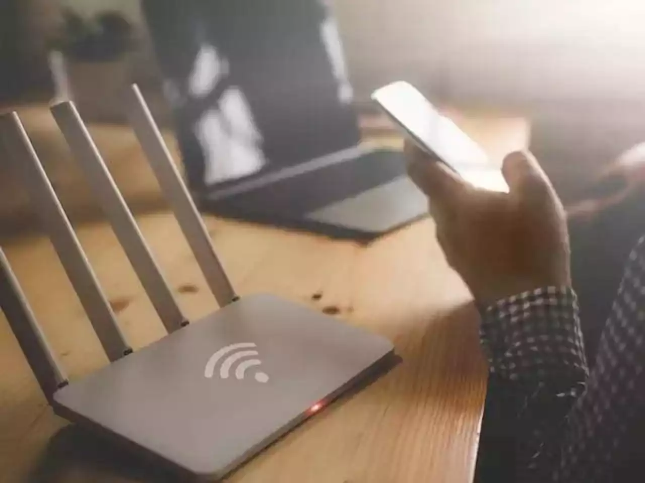 يقتل أخاه بسبب تغيير كلمة مرور الـ «واي فاي» | صحيفة الخليج