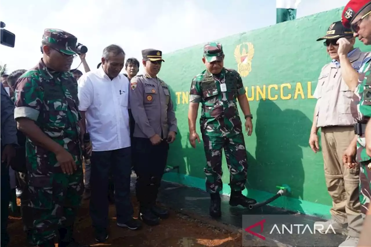 TNI AD membangun fasilitas air bersih di 100 titik