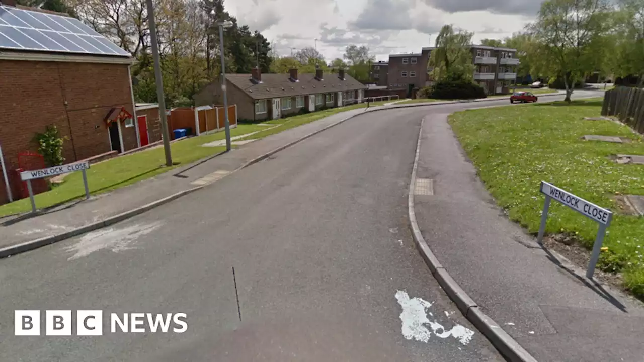 Chesterfield: Man and boy held after drugs raid at house