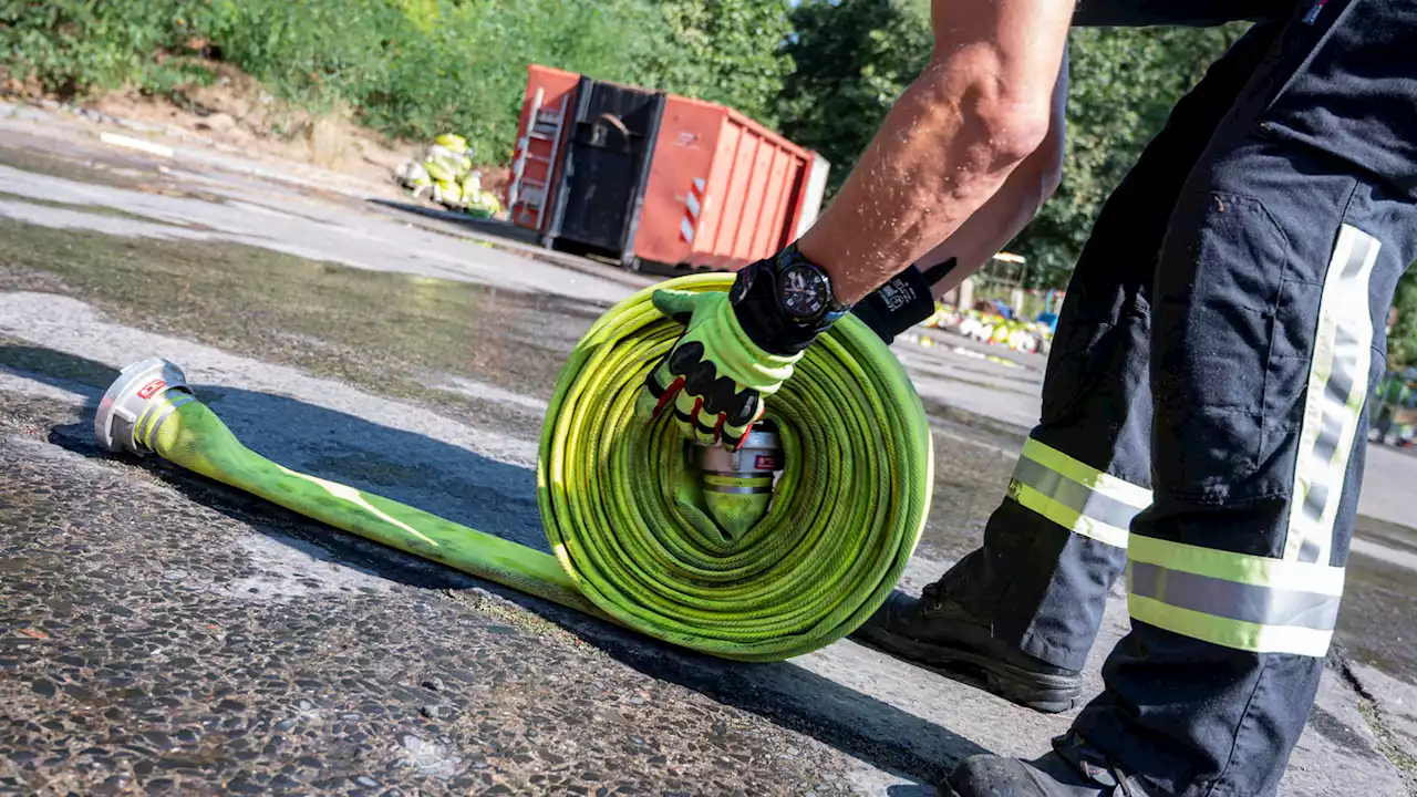 Feuerwehr übergibt Sprengplatz-Gelände wieder an die Polizei