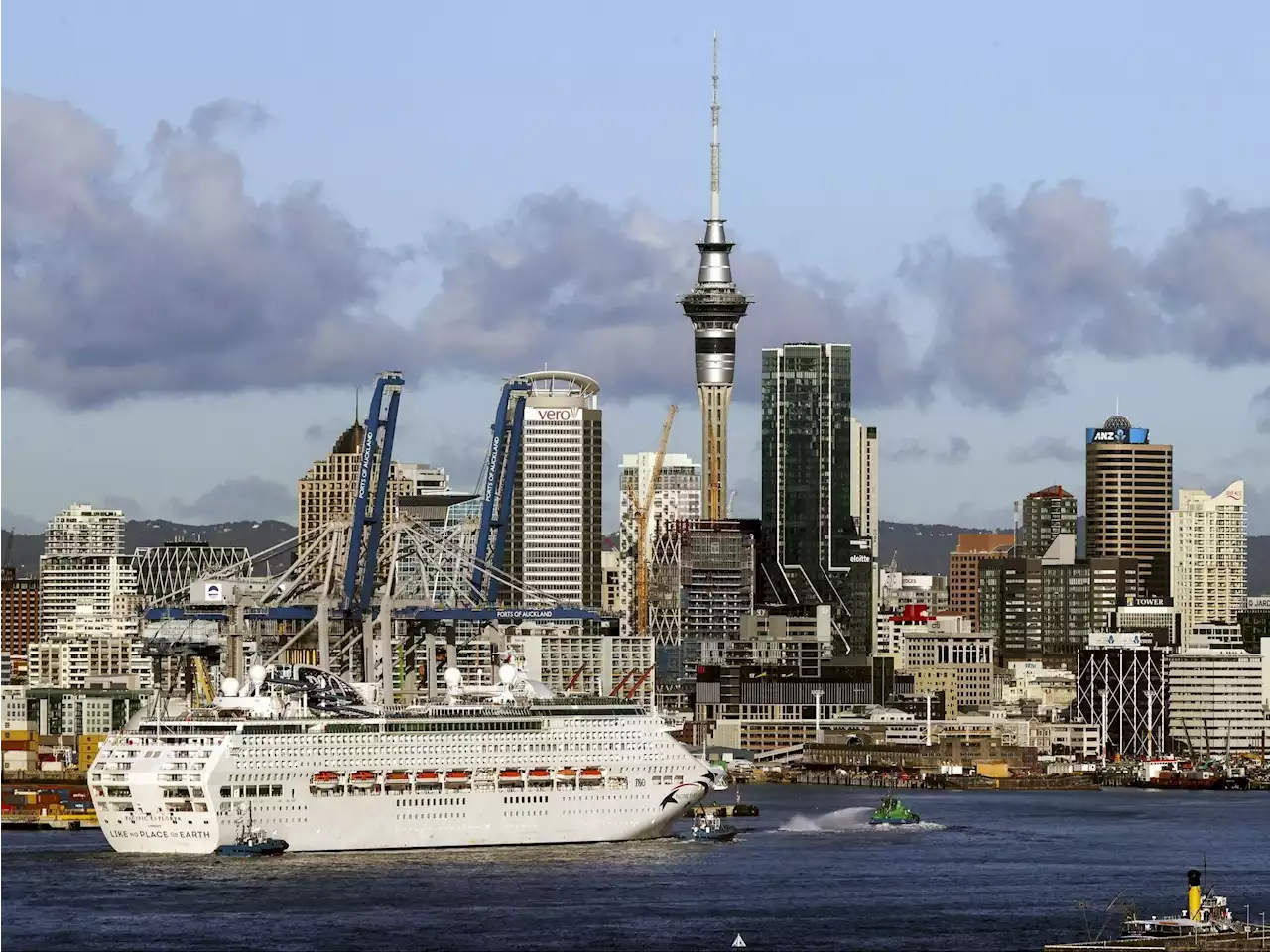 New Zealand welcomes back first cruise ship since COVID hit