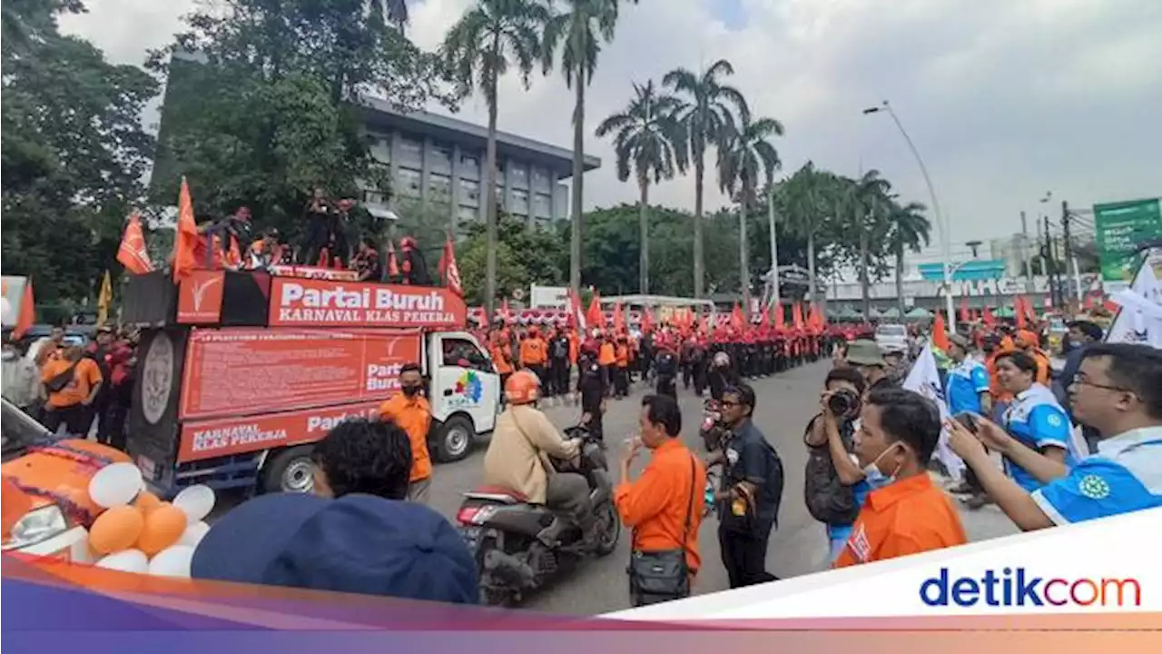 Daftar Pemilu, Partai Buruh Longmarch dari Tugu Proklamasi ke Kantor KPU