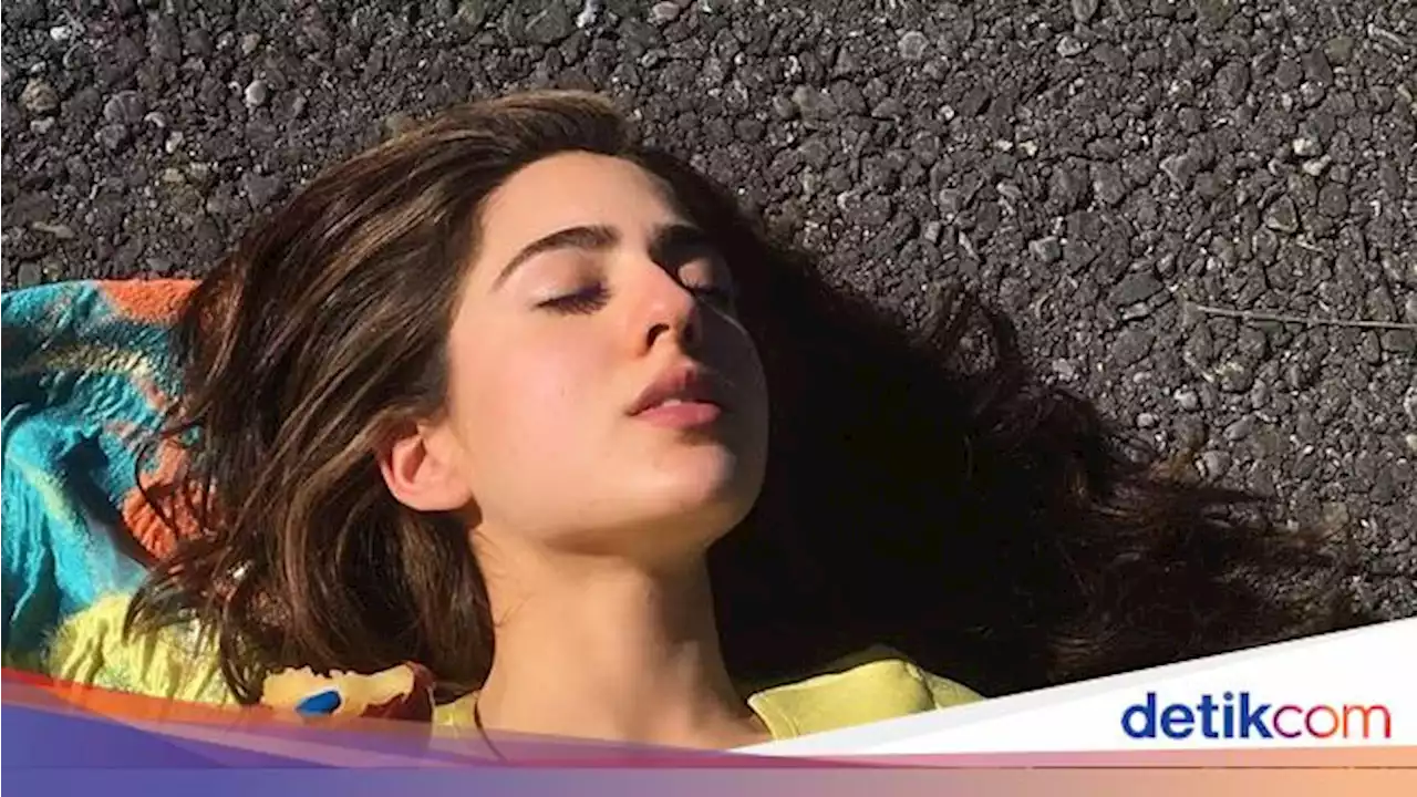 Sara Ali Khan Makin Dewasa, Hari Ini Ultah Ke-27!