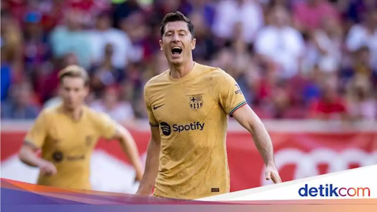 Robert Lewandowski Cs Absen Bela Barca di Laga Pembuka LaLiga?